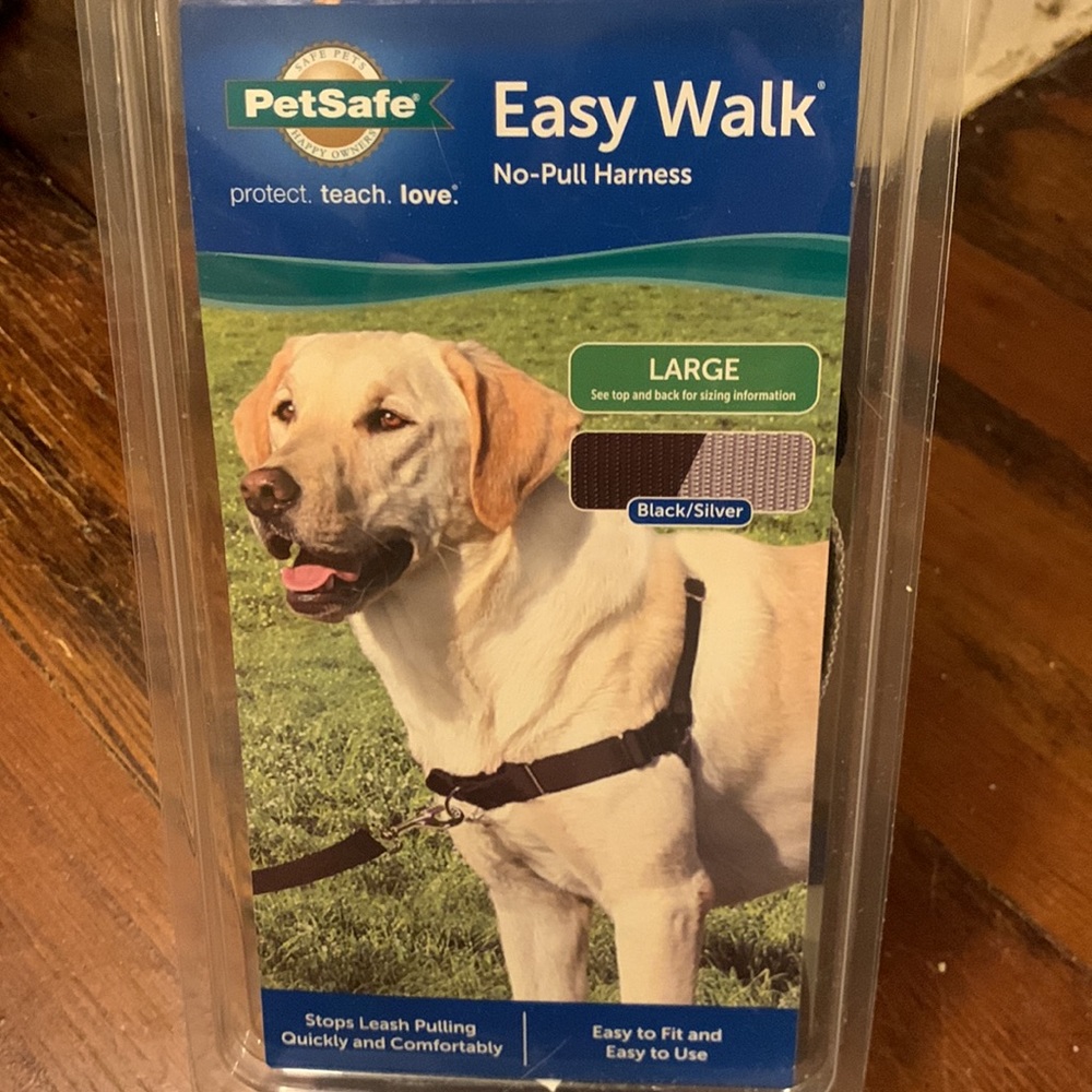 NWT PetSafe Easy Walk No Pull Harness LG Blk/Silver *PROCEEDS TO ANIMAL WELFARE*